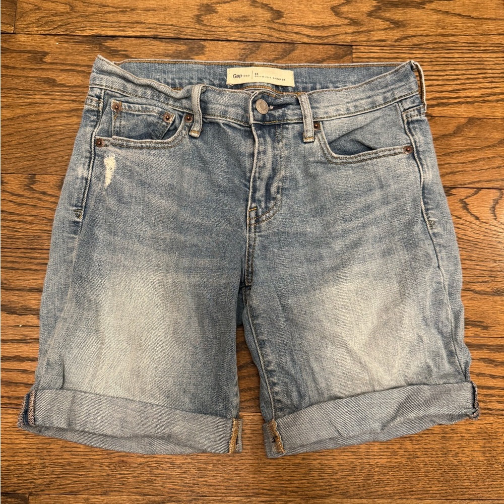 Gap 1969 Bermuda Shorts 26 Light Wash Cuffed Stretch Denim